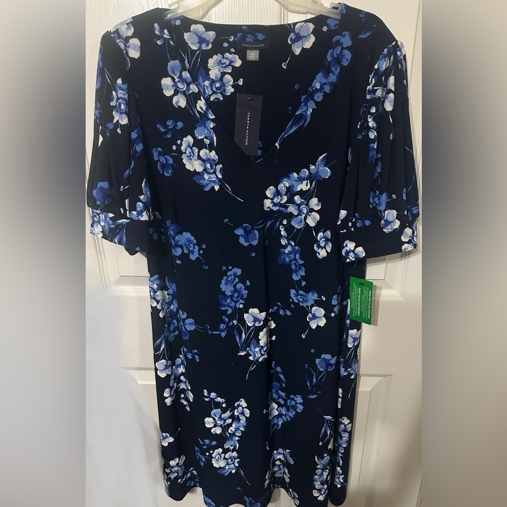 New - Tommy Hilfiger Floral Puff Sleeve Shift V-Neck Dress
